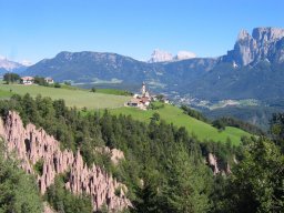 erdpyramiden-bei-mittelbergtourismusverein-ritten-foto-karin-bauer_23571851101_o